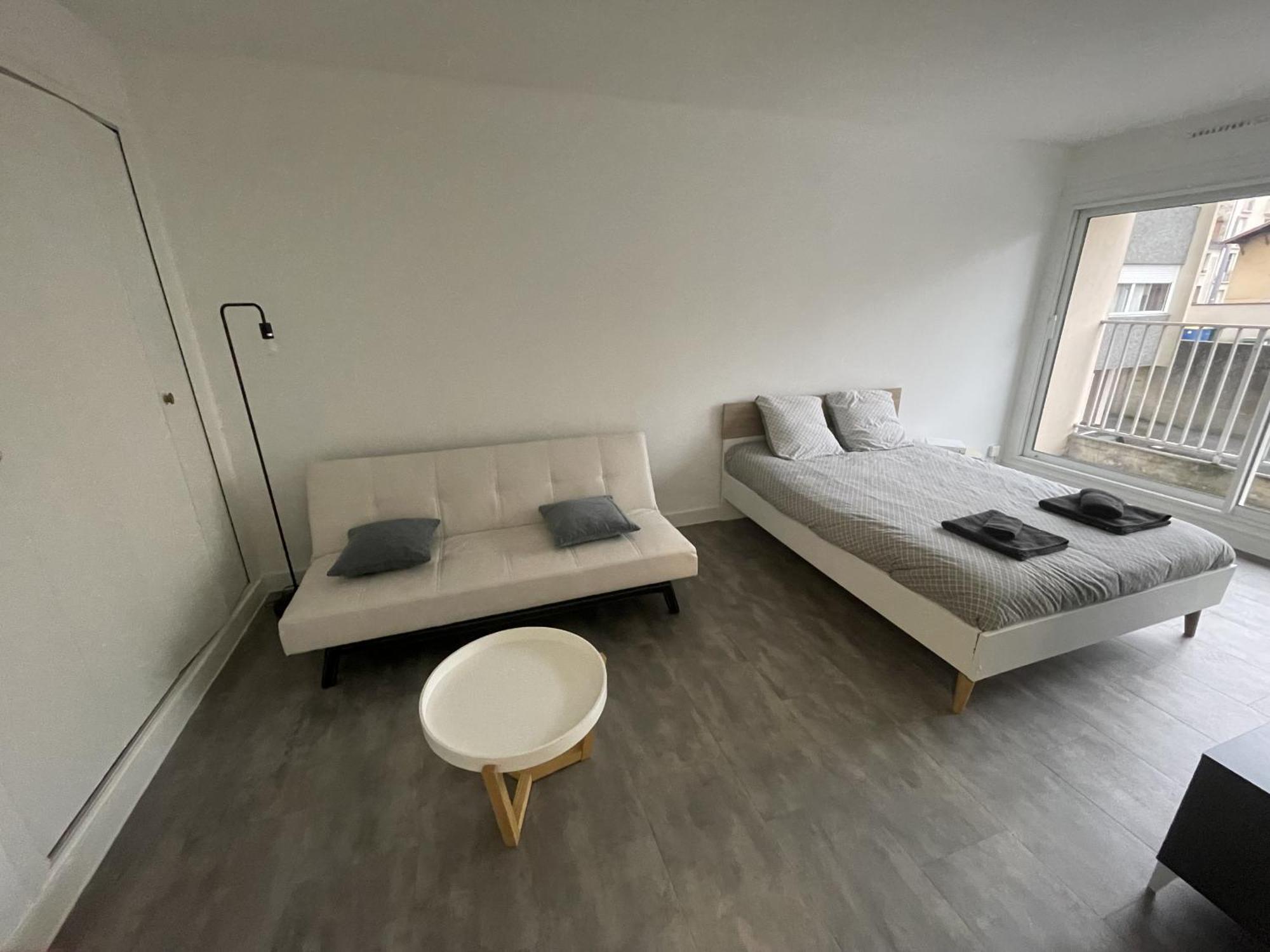 Logement Neuf A Proximite Du Centre Ville Avec Parking Limoges Exteriör bild